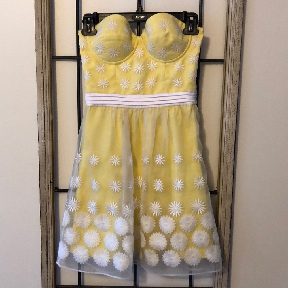 Bebe Yellow Flower Dress